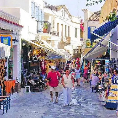 Spacious Seafront With Magnificent Aegean View Tínos