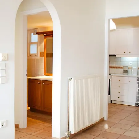 Spacious Seafront With Magnificent Aegean View