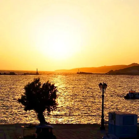 Spacious Seafront With Magnificent Aegean View * Tínos